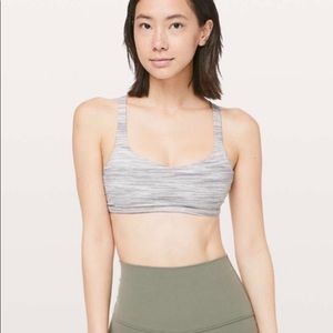 Lululemon Free To Be Zen Bra 4size /New Item with Tag/With lululemonbag
